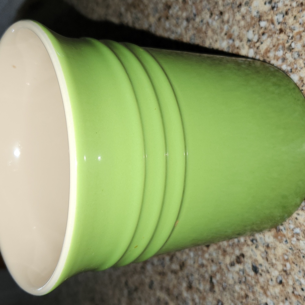 Le Creuset Utensil Crock - Picture 5 of 8